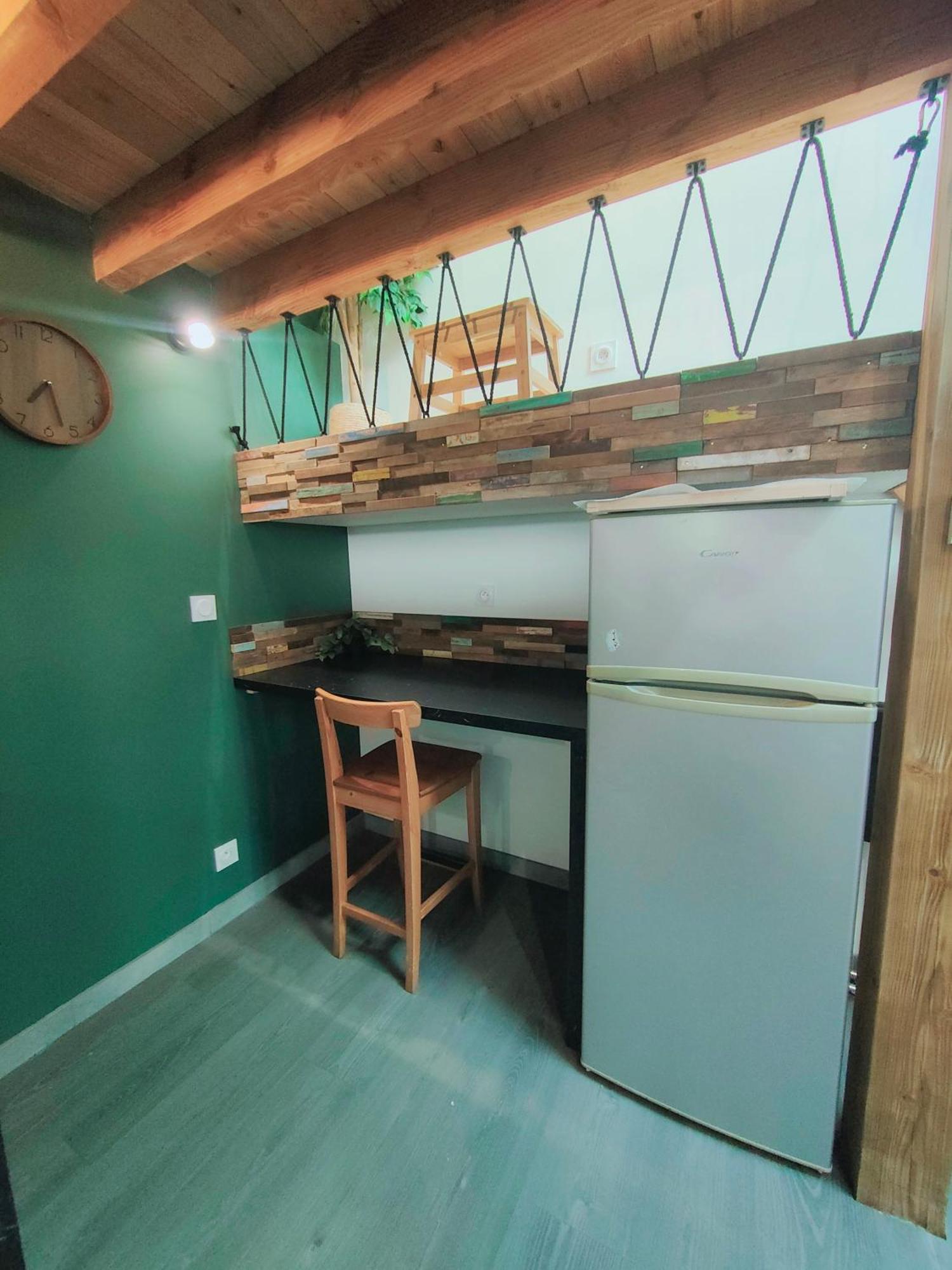 생-메다르-앙-잘 Tiny House Avec Jardin Et Acces Piscine Chauffee 빌라 외부 사진