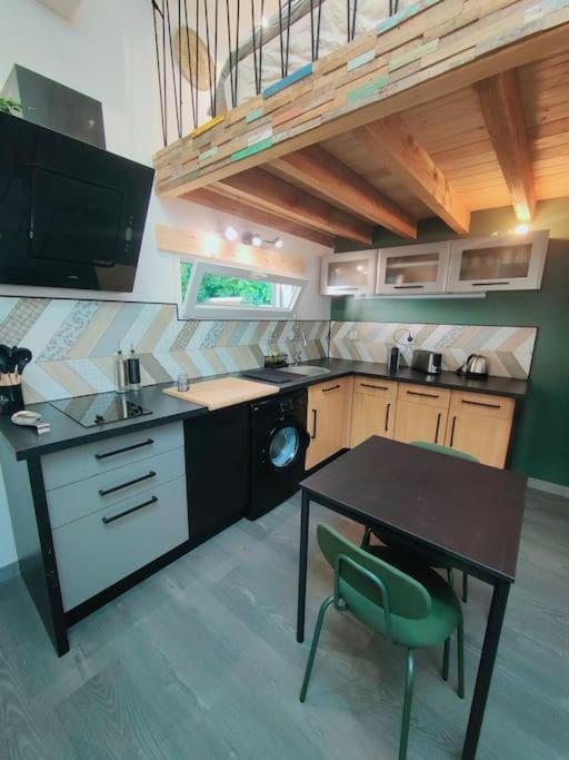 생-메다르-앙-잘 Tiny House Avec Jardin Et Acces Piscine Chauffee 빌라 외부 사진